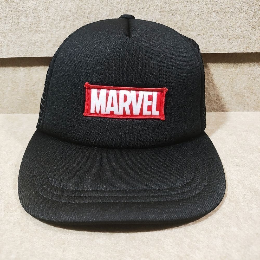 Marvel Snapback Structured Trucker Hat NWT - image 1